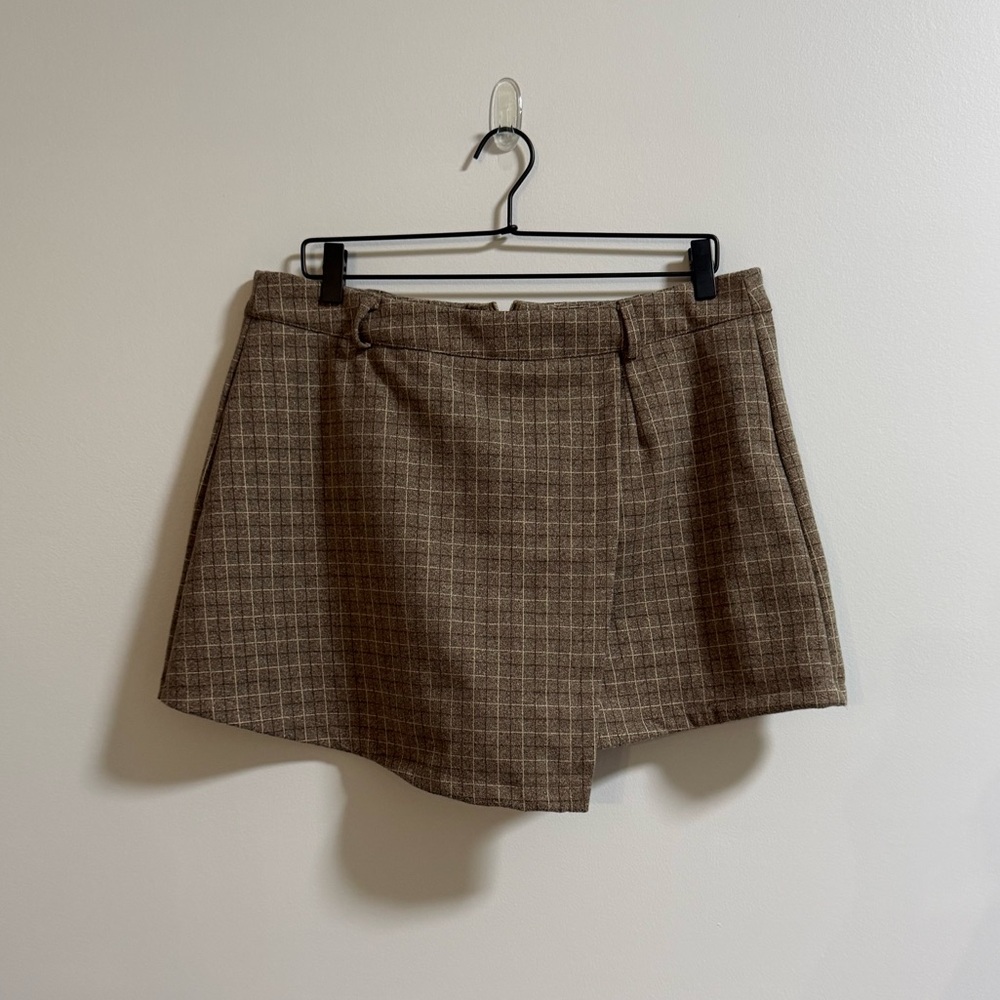 SHEIN Brown Plaid Skorts